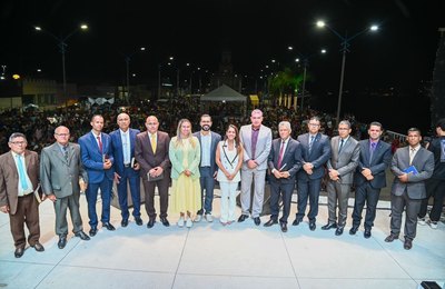 Prefeita em exercício Ravena de Neno prestigia Show Gospel que celebra o Dia do Evangélico em São José da Laje