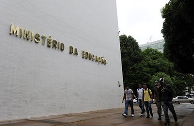 CNM pede que MEC reconsidere posição do FNDE contra efeito retroativo da lei do Fundeb