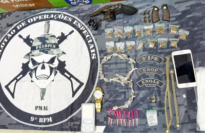 Jovem é preso com arma de fogo e drogas durante patrulhamento da PM em Delmiro Gouveia