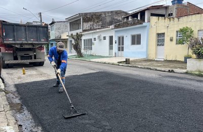Operação Tapa-buraco utilizou quase 5 mil toneladas de asfalto no mês de julho