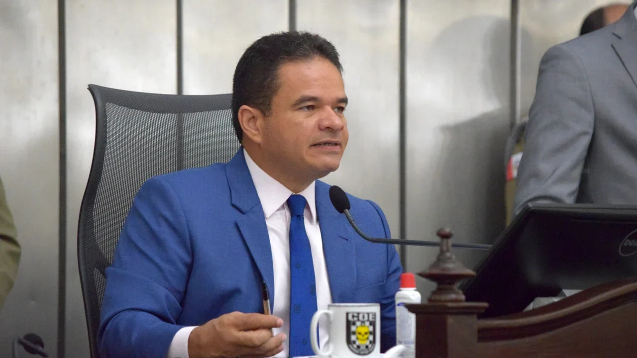 Marcelo Victor assume exercício do Governo de Alagoas