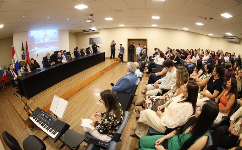 Inauguração de espaço de convivência, reinaguração de auditório e apresentação de coral marcam esta dia 12 no MPAL