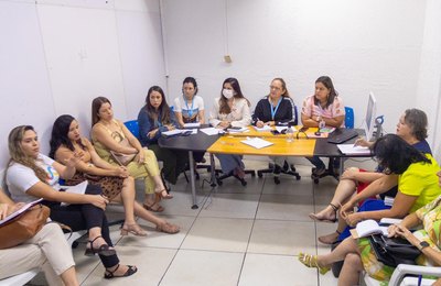 Prefeitura de Arapiraca reúne instituições para orientações sobre emissão da carteira do autista