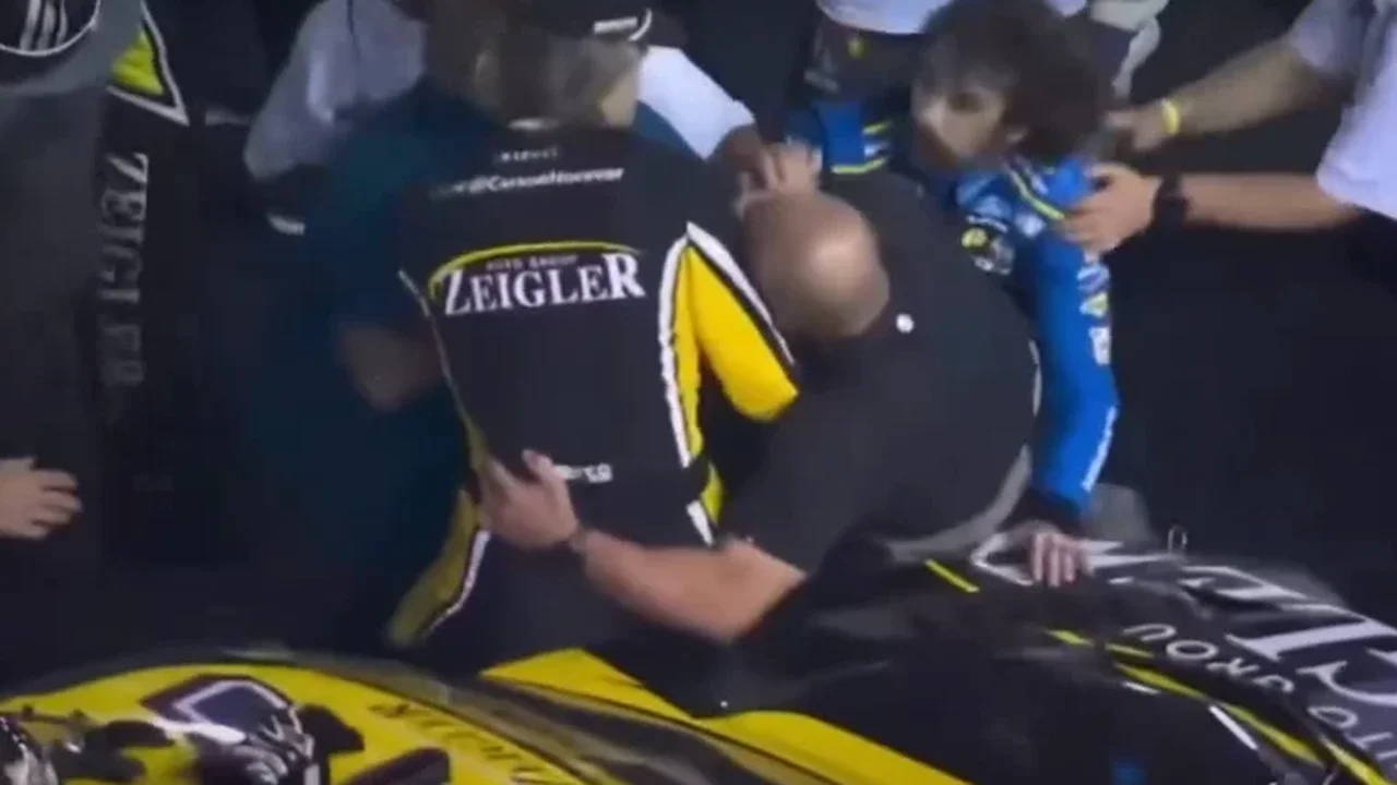 Requalificação para MMA: pilotos trocam socos após ultrapassagem em corrida da NASCAR