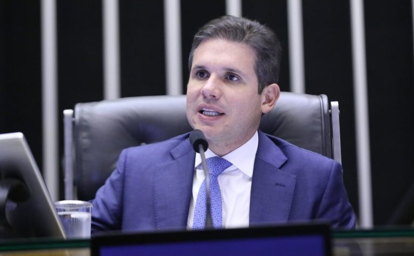 Câmara aprova regime de urgência para 9 projetos de lei