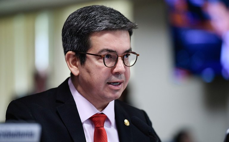 Randolfe afirma que liberação de emendas no Congresso seguirá 'curso natural'