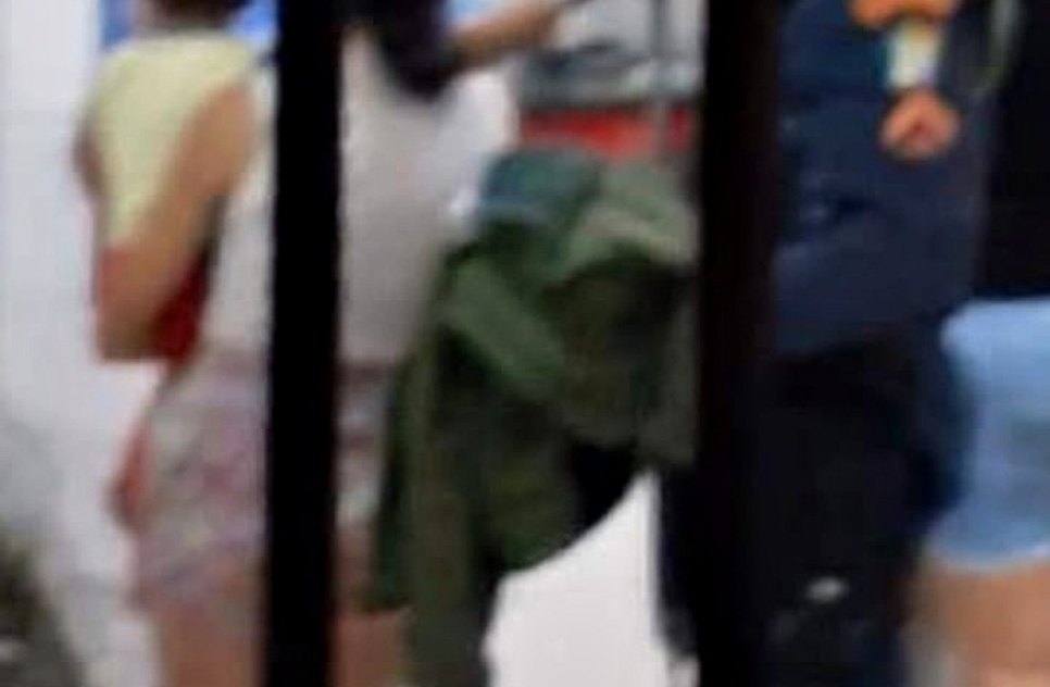 mulher e filho resgatados