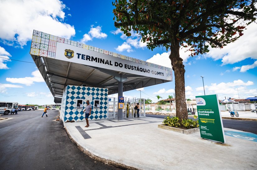 Linhas 612, 615 e ônibus que atendem Rio Largo passam a fazer ponto final no Eustáquio Gomes