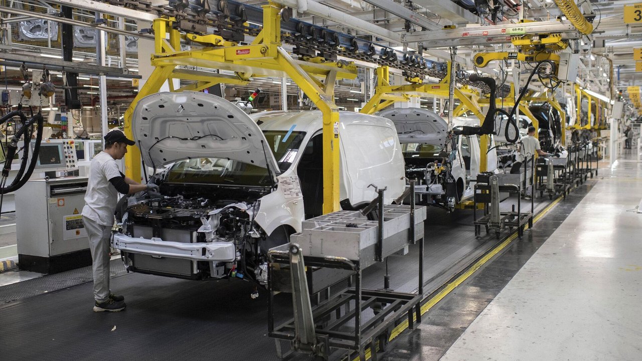 UE planeja subsídio para vendas de carros elétricos para combater a China, diz mídia