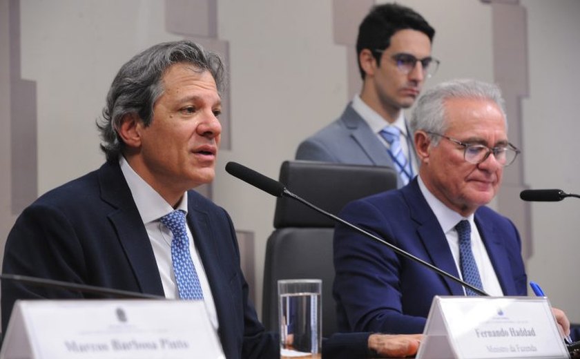 Haddad defende ajustes tributários para o setor financeiro em comissão mista do Congresso Nacional