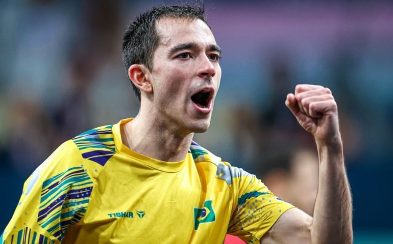 Hugo Calderano domina sul-coreano, 13º do mundo, e joga semifinal inédita do tênis de mesa