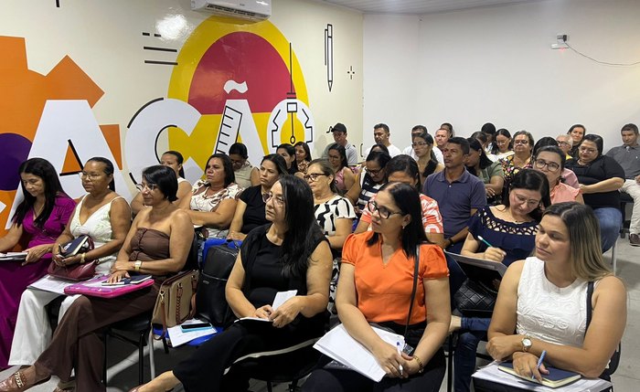 Capacitação de diretores escolares em Traipu