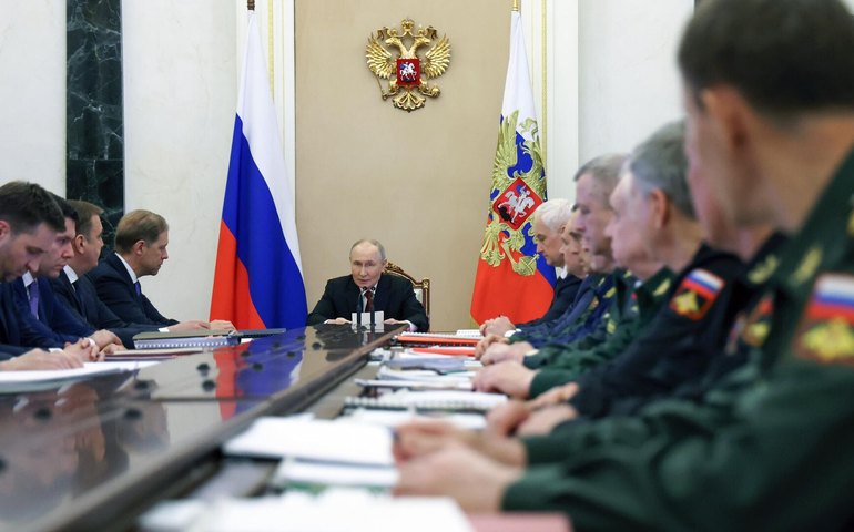 Vladimir Putin anuncia a criação de uma força armada especial para drones