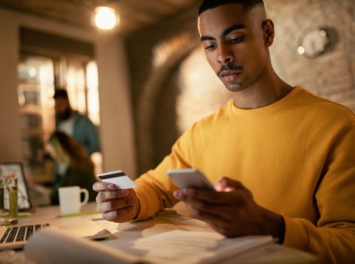 Acesso a app de instituições financeiras cresce 10,3% em Alagoas, aponta IBGE