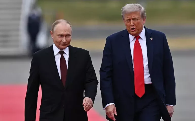 Trump e Putin discutem Ucrânia e Oriente Médio em ligação