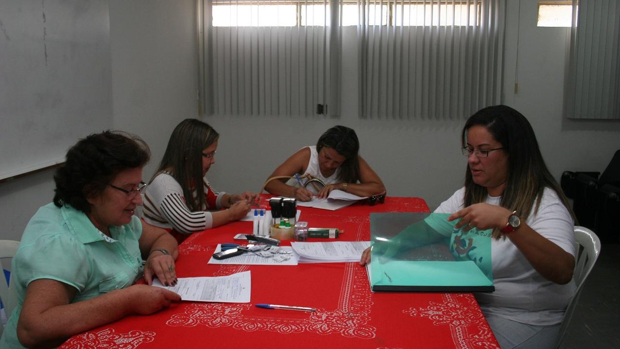 Inscrições para processo seletivo da monitoria da rede estadual estão reabertas até esta terça-feira