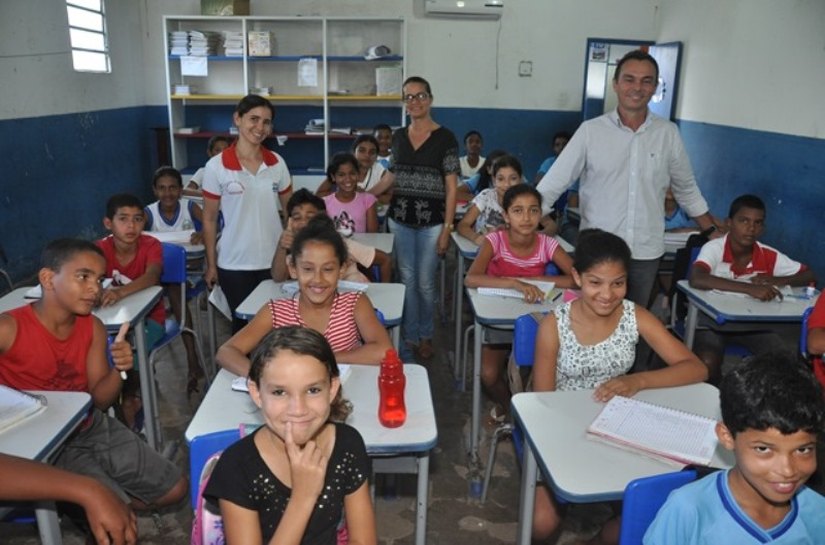 Anadia: prefeito Celino Rocha visita escolas municipais e projeto melhorias