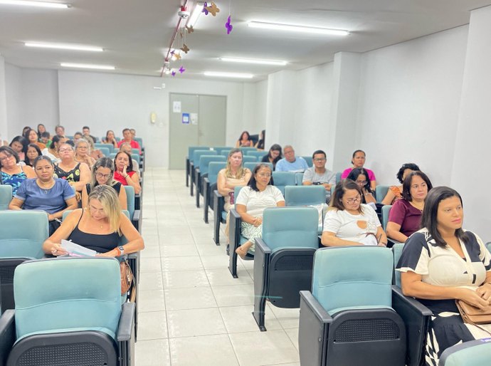 Saúde de Maceió debate ações estratégicas voltadas ao público infantojuvenil