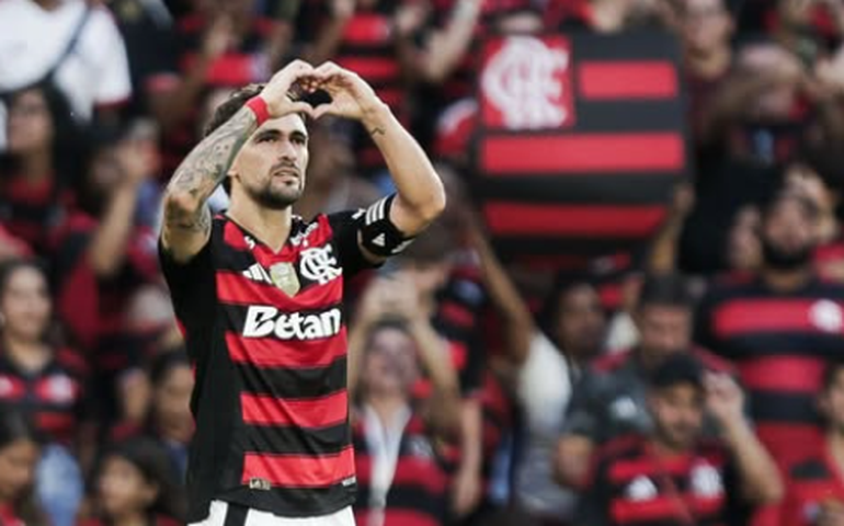 Volpi marca gol de pênalti e Grêmio arranca empate com o Flamengo no Maracanã