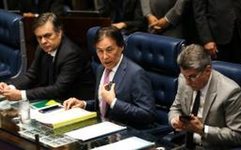 Senado aprova MP que permite saques do FGTS
