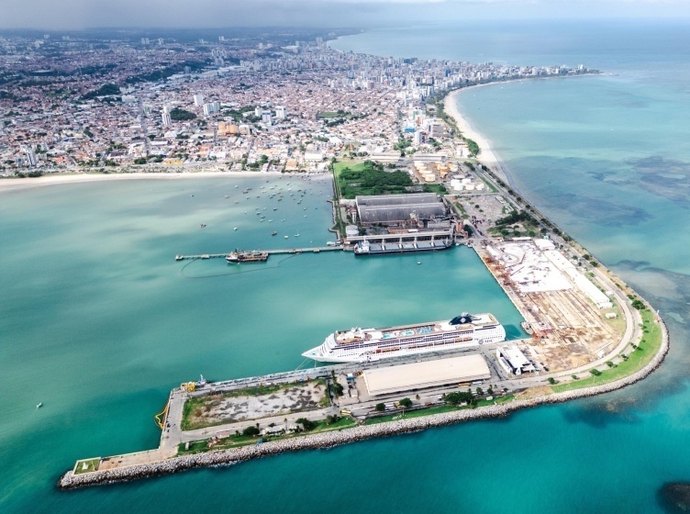 Maceió se destaca entre os destinos mais buscados por turistas estrangeiros no Brasil, aponta KAYAK