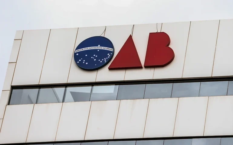 Magistrado diz que autista deixa de ser filho; OAB reage