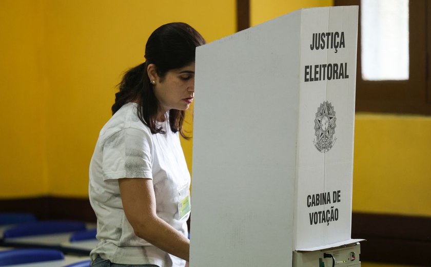 Entre as capitais, apenas Aracaju e Campo Grande elegem mulheres 