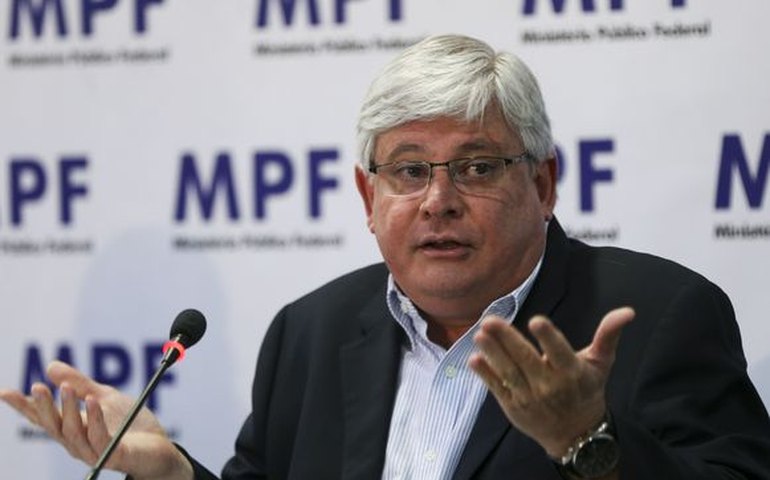 Lava Jato “envergou a vara” da corrupção sistêmica no país, diz Janot