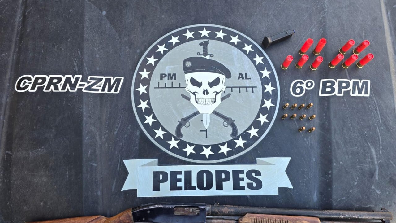 Polícia Militar apreende espingarda de calibre 12 e cumpre mandado de prisão em Maragogi e Rio Largo