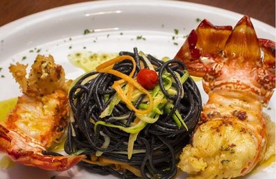 Semana Santa: Maria Antonieta funciona normalmente com peixes, frutos do mar, vinhos e piano ao vivo