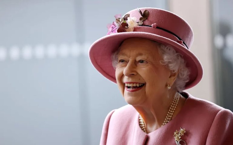 Times do Campeonato Inglês lamentam morte da rainha Elizabeth II