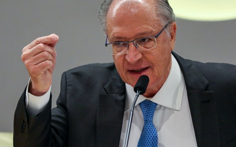 Alckmin propõe retirar inflação dos alimentos no cálculo da Selic