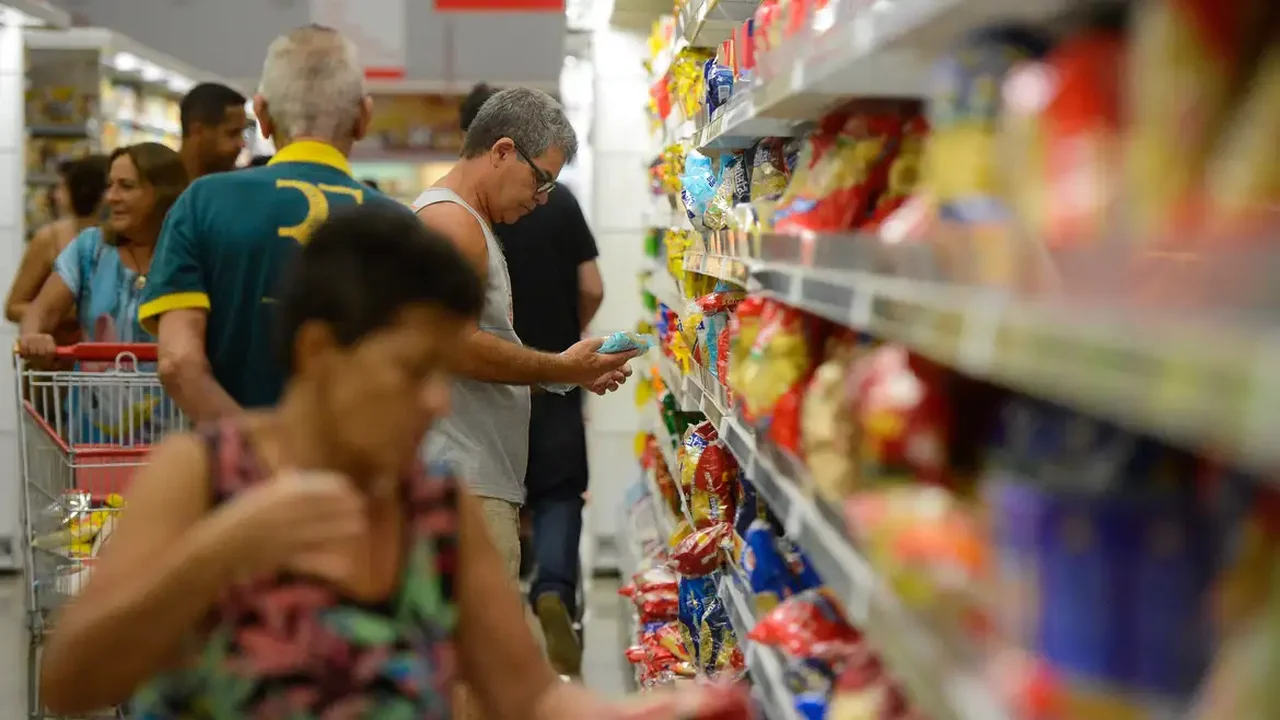 IPCA desacelera em junho e fica em 0,16%, abaixo do esperado