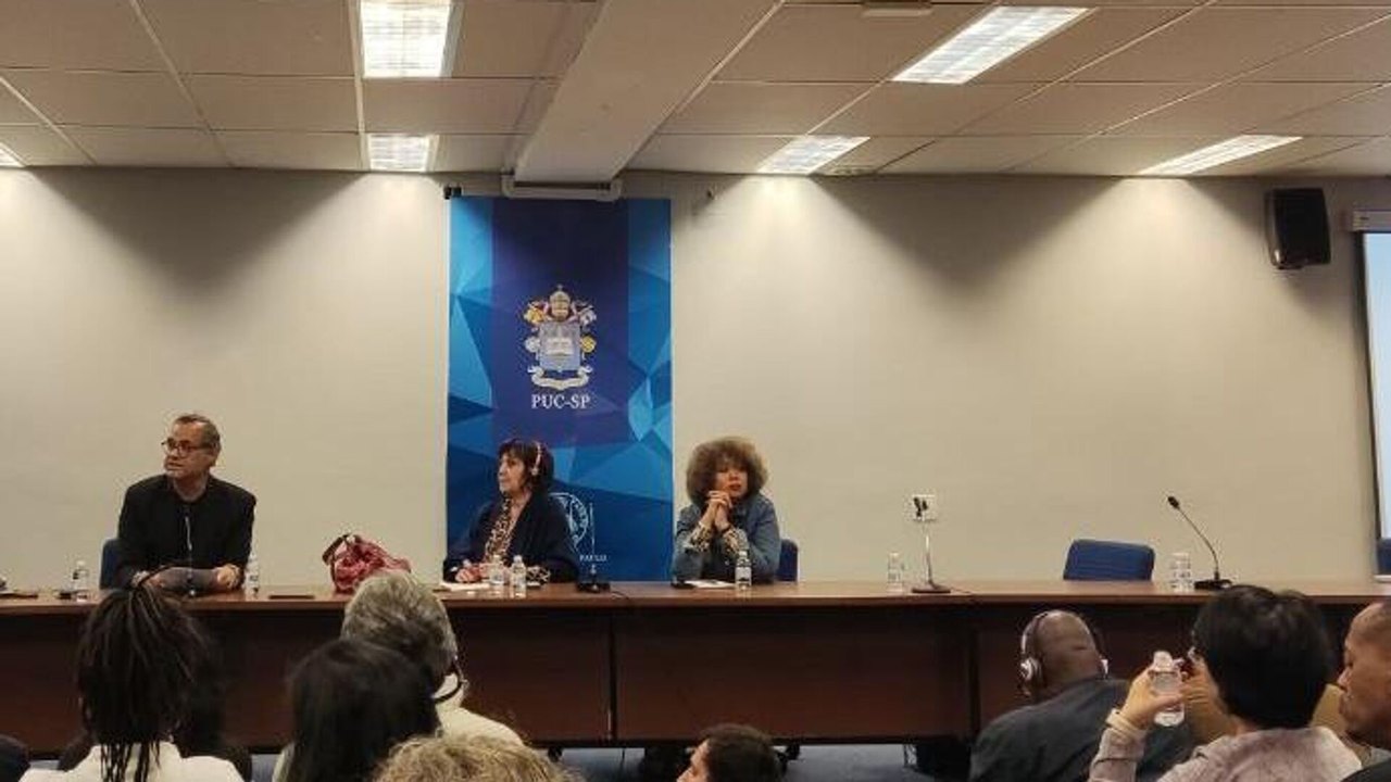 No Brasil, candidata à presidência dos EUA em 2024 critica imperialismo estadunidense à Sputnik