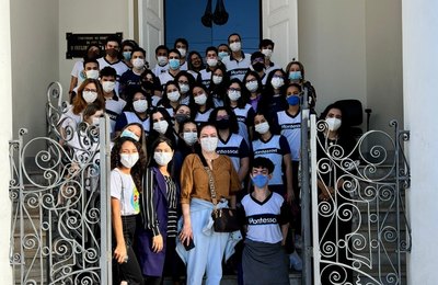 Alunos do Colégio Maria Montessori conhecem Centro de Cultura e Memória do Judiciário