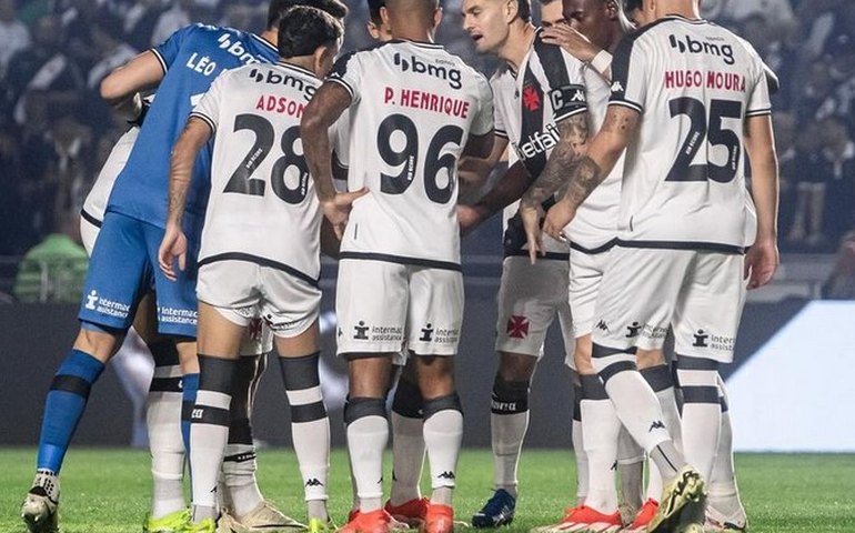 Vasco elimina Atlético-GO e volta às quartas de final da Copa do Brasil após nove anos