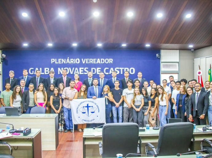 Circuito Câmara: Estudantes de Direito da Ufal conhecem funcionamento do Legislativo e iniciativas parlamentares