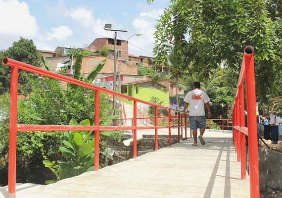 Renan Filho inaugura obras de mobilidade urbana na grota Belo Jardim neste sábado (24)