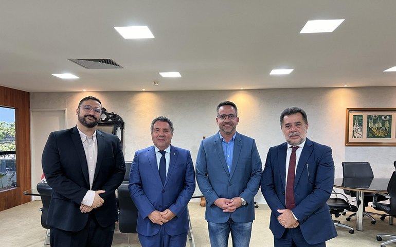 Governador nomeia Lean Araújo como novo procurador-geral de Justiça do MPE