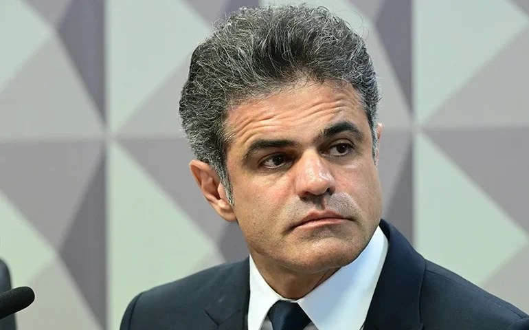 CPMI: 'alfaiate dos famosos' é apontado como possível elo de lavagem de dinheiro