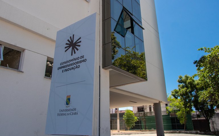 Hapvida inaugura Centro de Referência para pesquisas com Inteligência Artificial na saúde e formação profissional