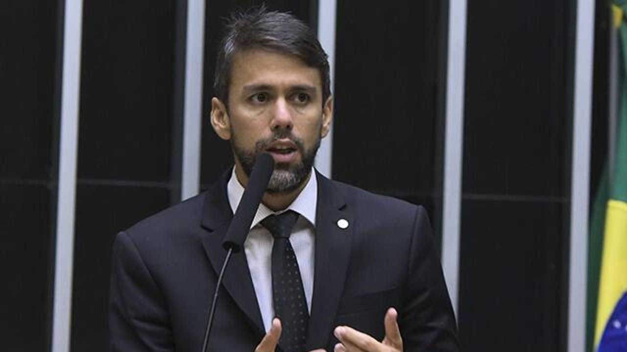 Governo confirma Pedro Lucas como novo ministro das Comunicações, após indicação do União Brasil