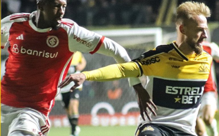 Criciúma sai atrás, mas faz bom segundo tempo e busca empate com o Internacional