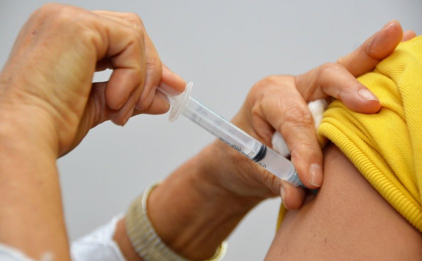 Nova fase da campanha contra o sarampo começa com foco na imunização de jovens