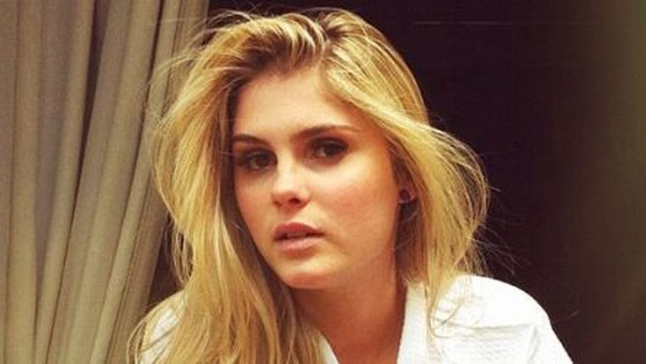 Editor elogia capa de Bárbara Evans na Playboy