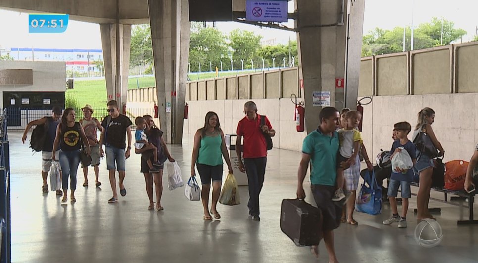 Volta do feriado de Páscoa movimenta rodoviárias em Aracaju
