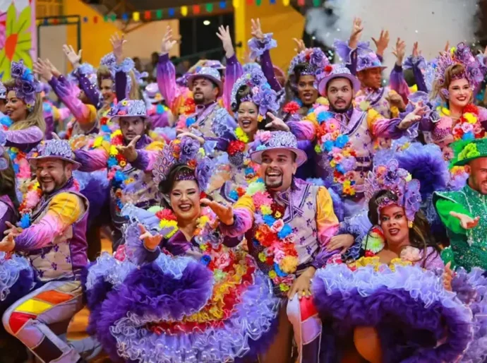 Quadrilha Junina Amanhecer no Sertão é campeã do Nordeste com espetáculo sobre violência contra a mulher
