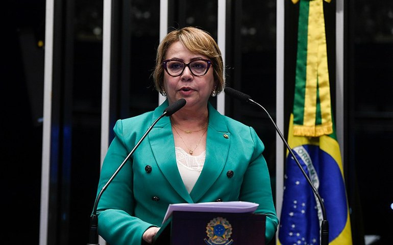 Jussara Lima destaca ampliação do programa Gás do Povo