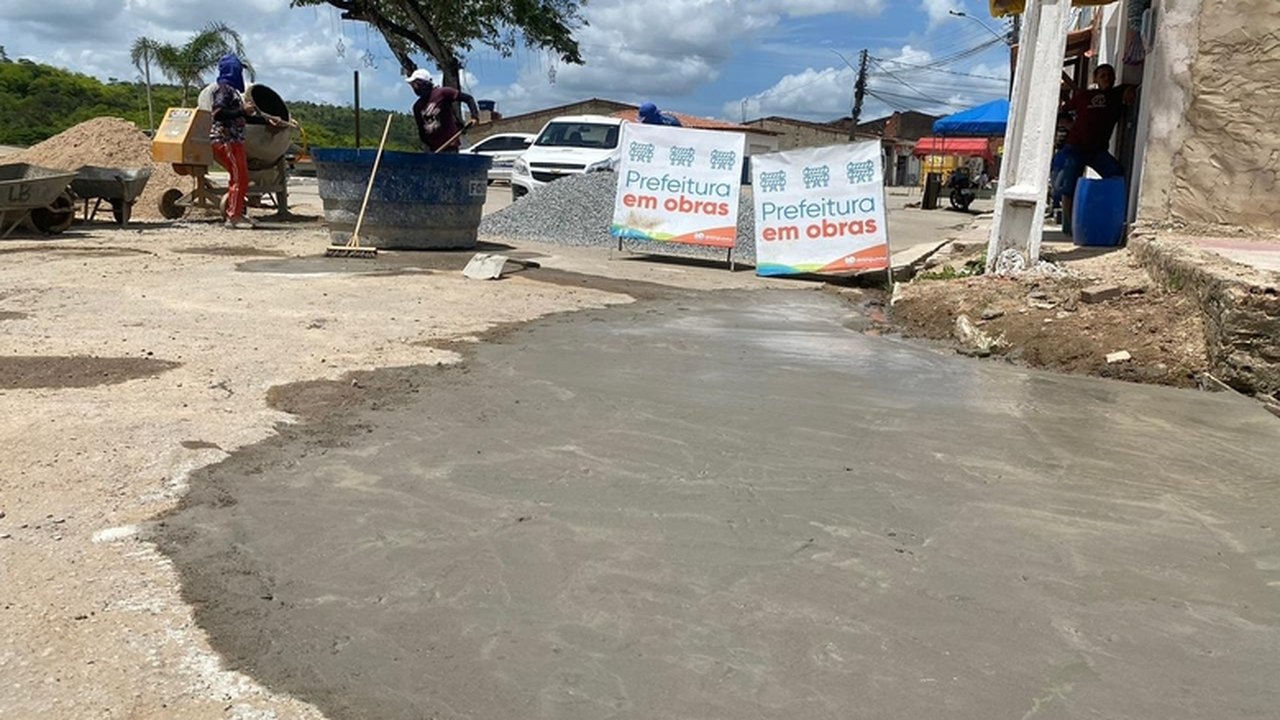 Prefeitura de Branquinha segue com recuperação do centro da cidade afetado pela enchente
