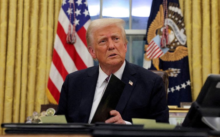 Trump diz que não tem certeza se os EUA devem gastar com a Otan